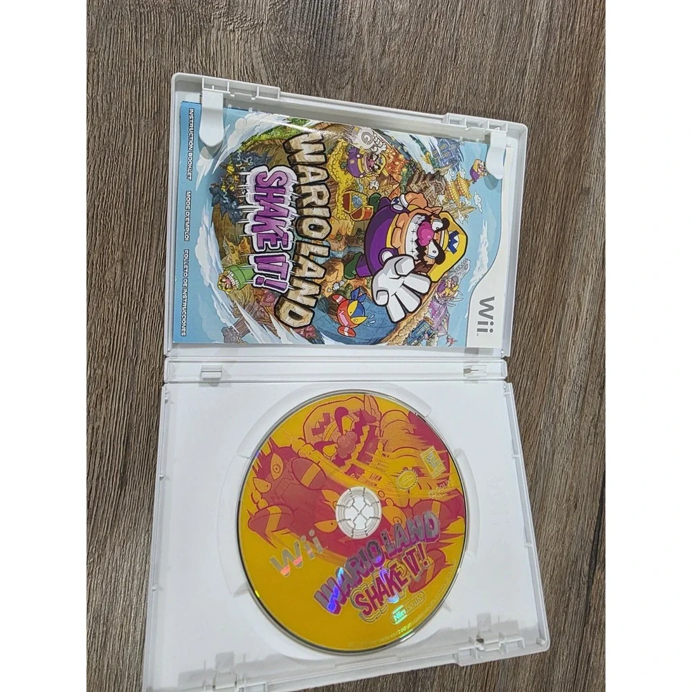 Wario Land Shake It (Nintendo Wii, 2008) CIB Tested and Working